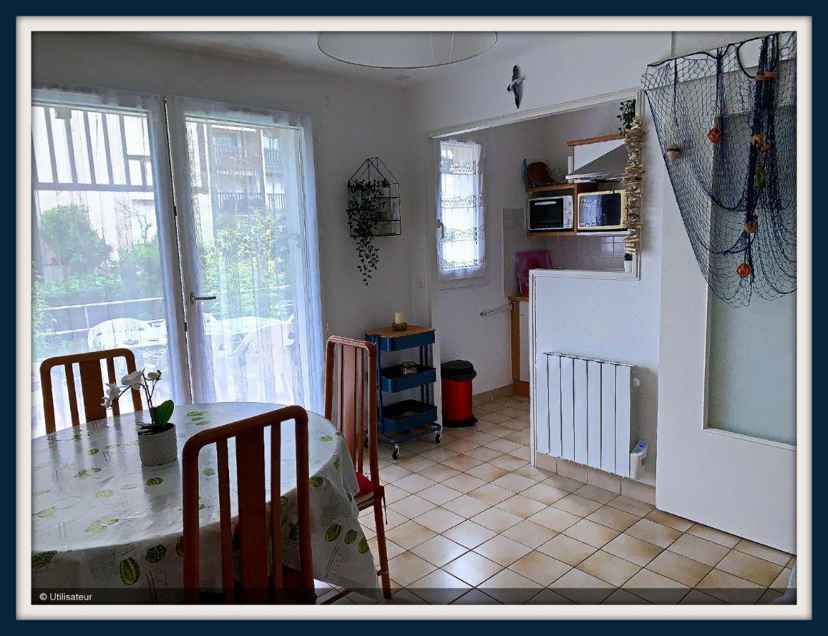 Cabourg, Appartement Plain Pied Avec Terrasse Acces Direct A La Plage Exteriör bild